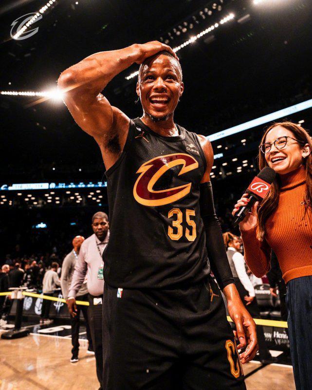 篮网队再下一城,东部格局混战 篮网队再下一城,东部格局混战