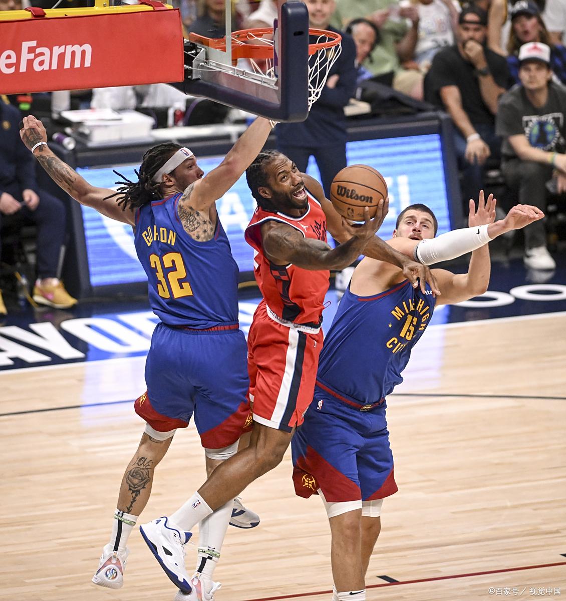 雷霆击溃爵士稳居前列取得三连胜