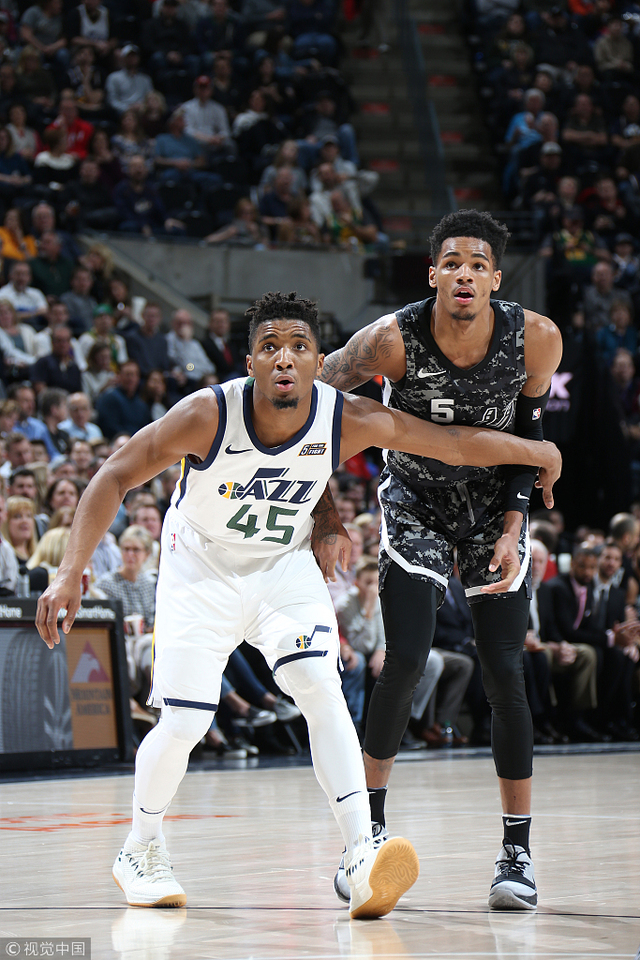 关于太阳逆转爵士，克劳德取得胜利的信息